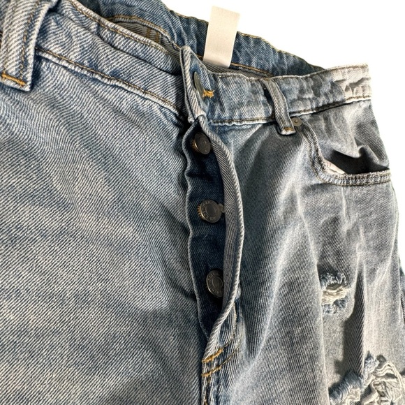 H&M Boyfriend Distressed Jeans Women’s Size 12 Light Wash Ripped Button Fly - Picture 4 of 10